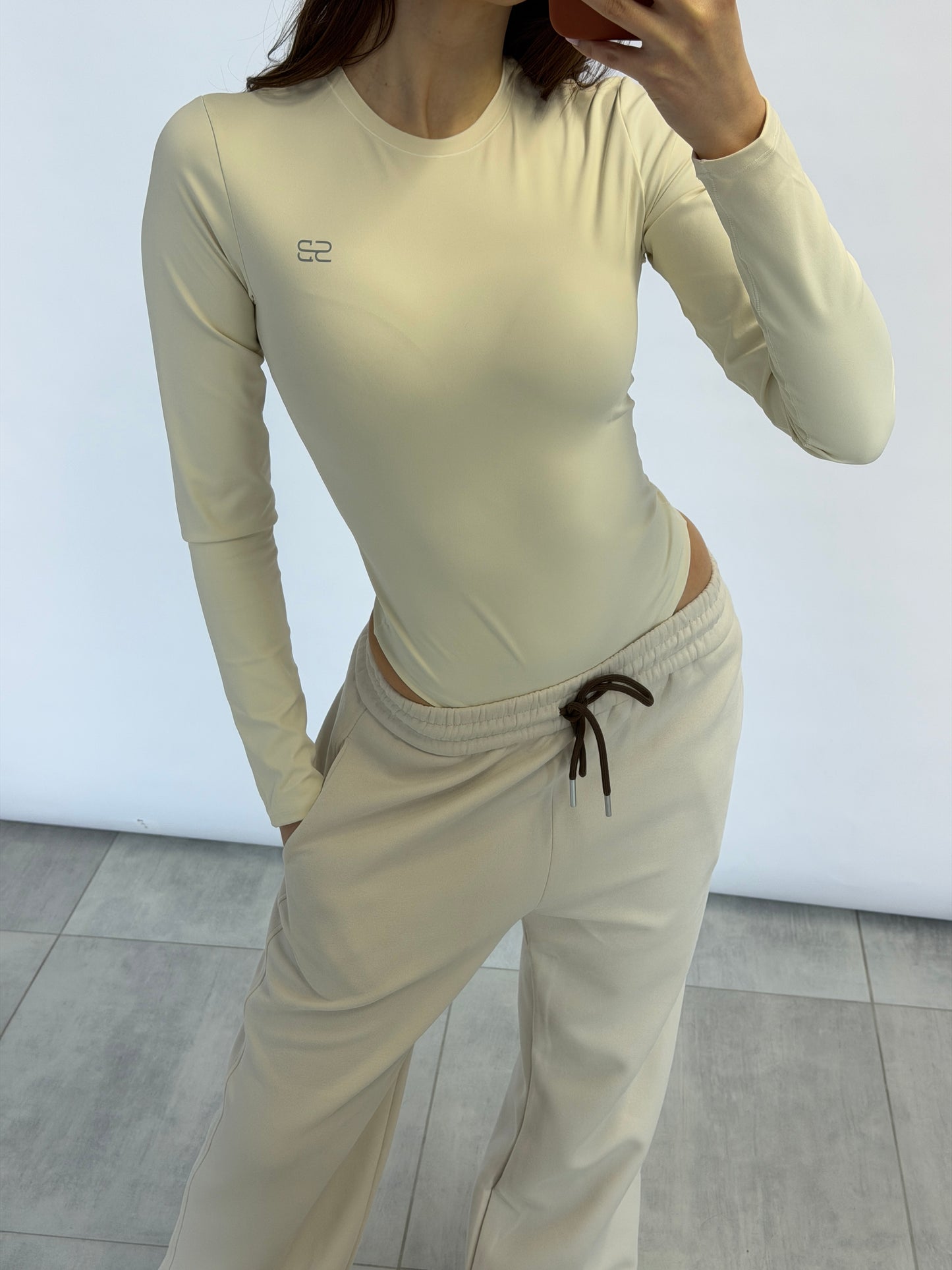 BODY 0015