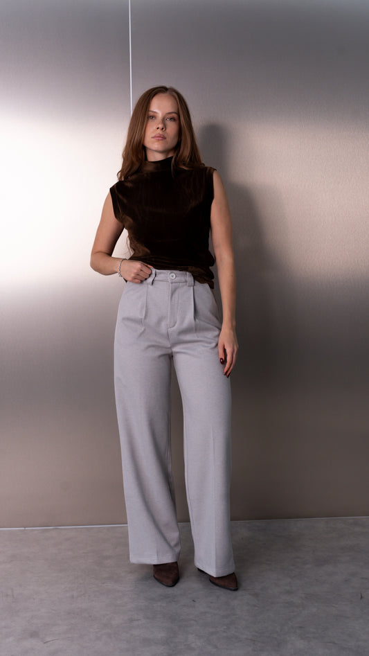 Pantaloni (639)