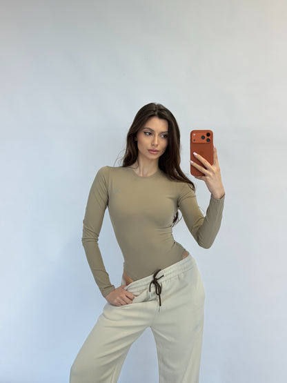 BODY 0015