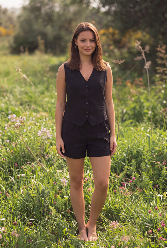VESTĂ 2678