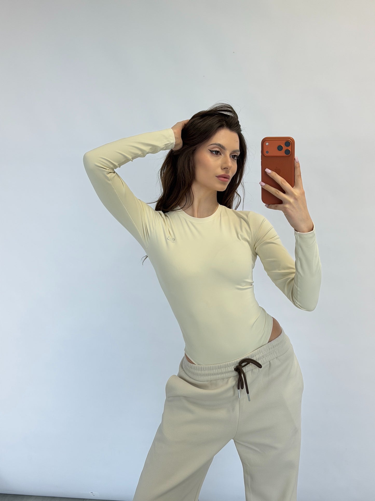 BODY 0015