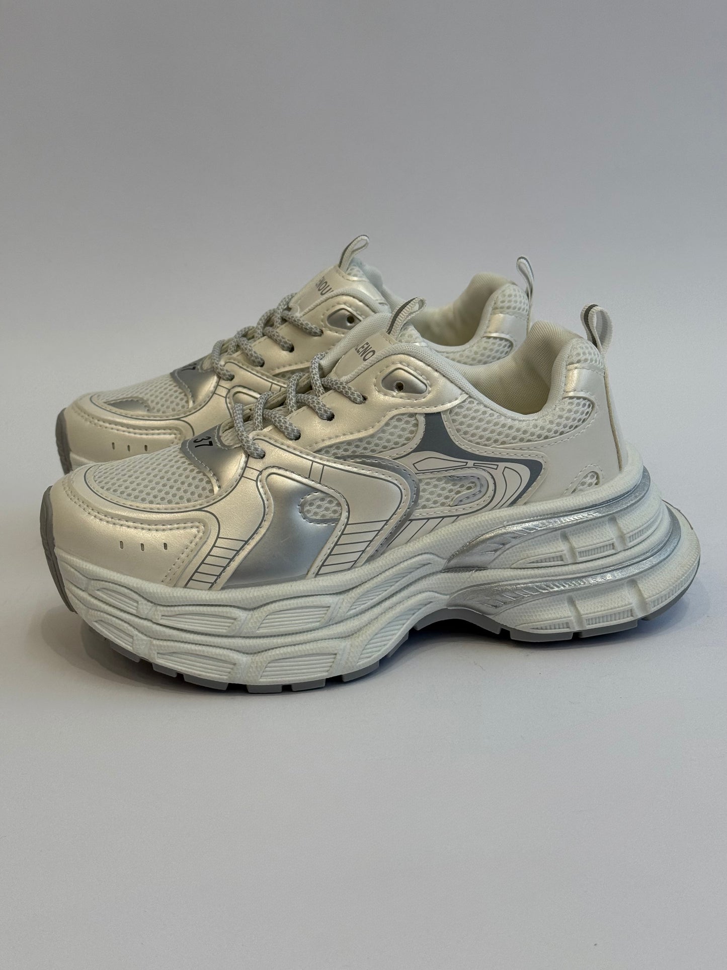 ADIDASI 3354 ALB