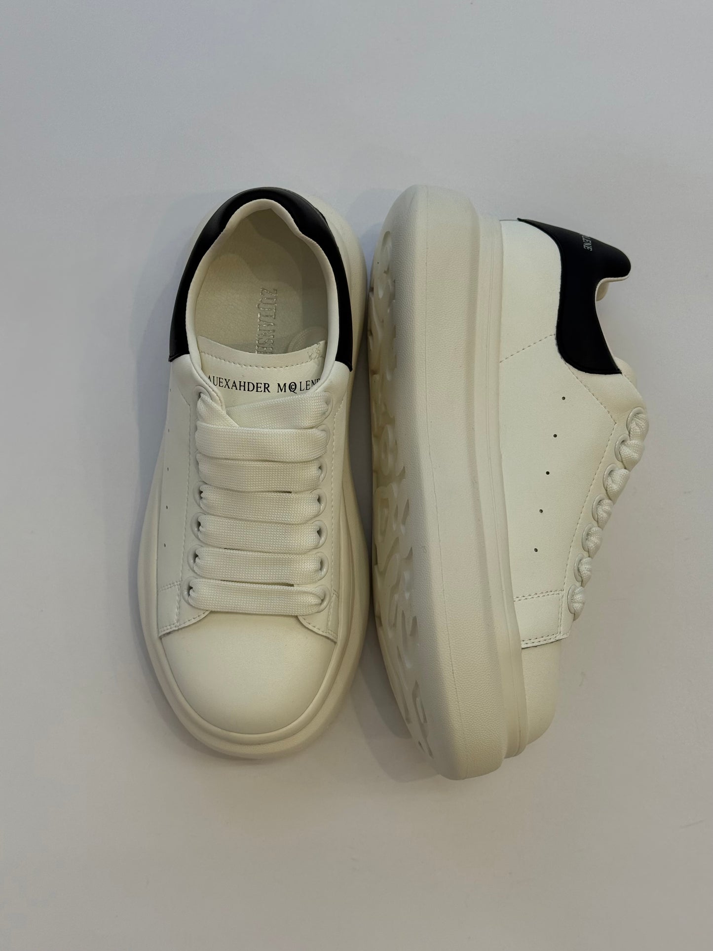 GHETE PIELE 2581 ALB