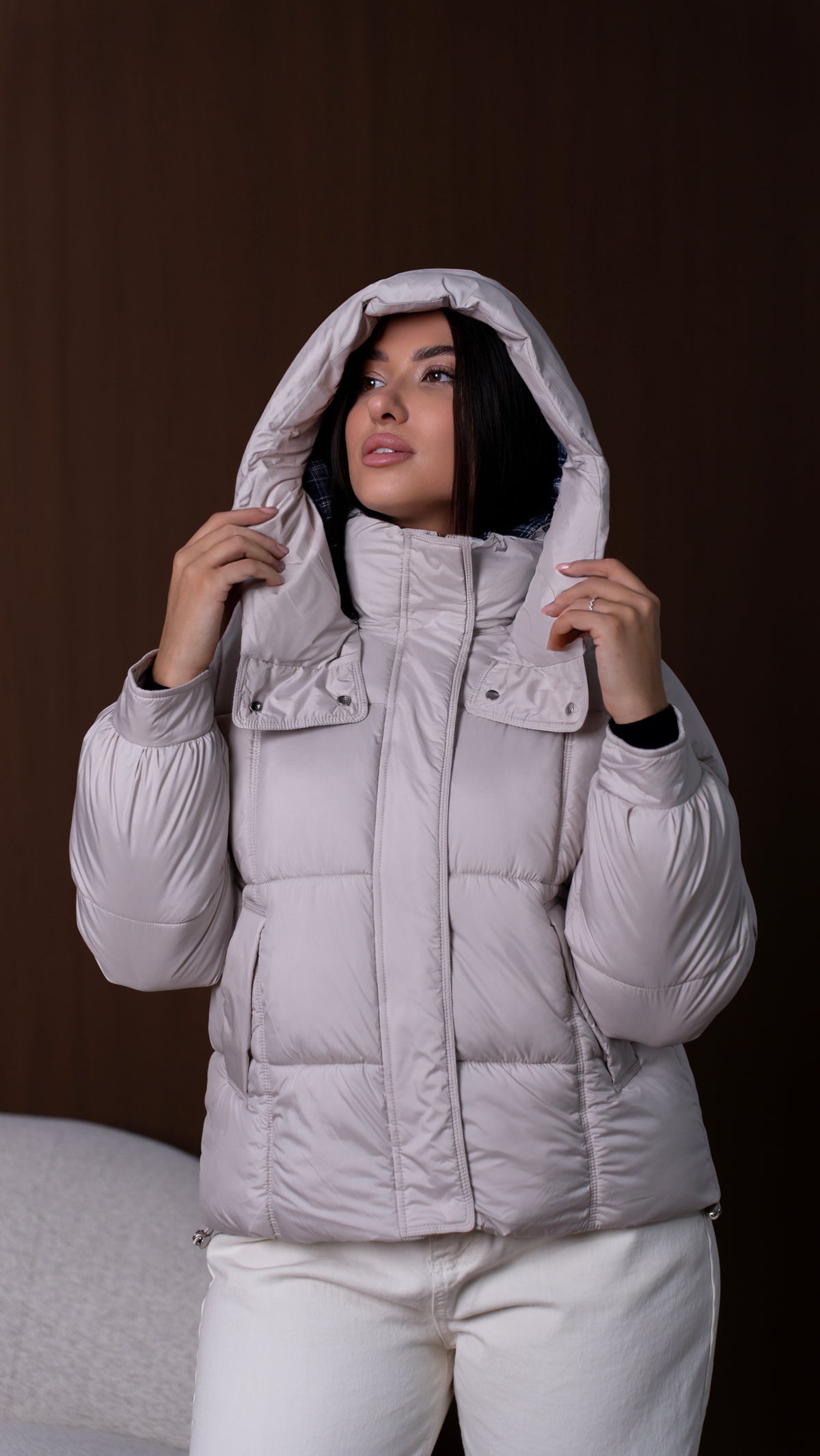 Geacă matlasată cu glugă (950)